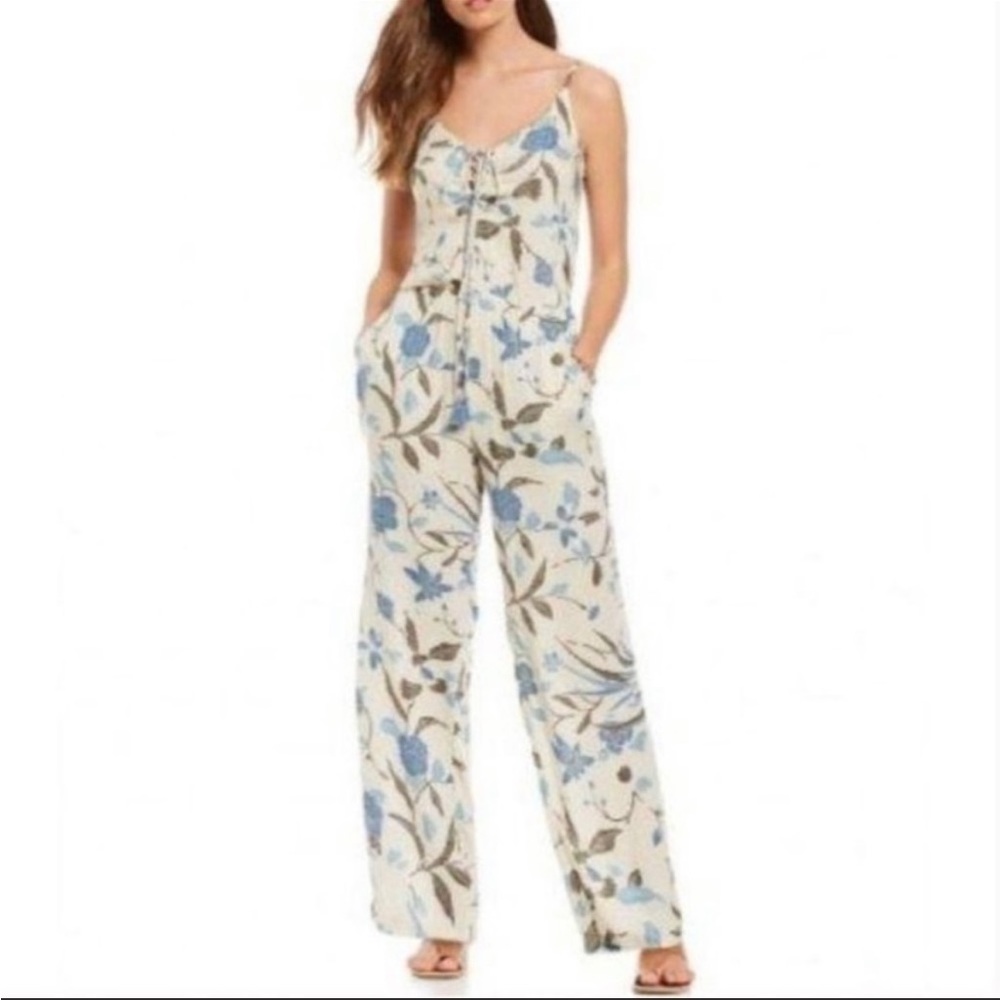 In great used condition 🏝️ BEACHGOLD jumper